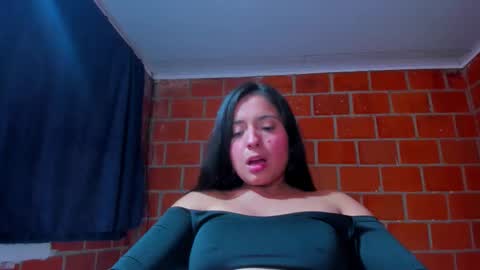 sweet and hot alaia online show from January 8, 11:54 pm
