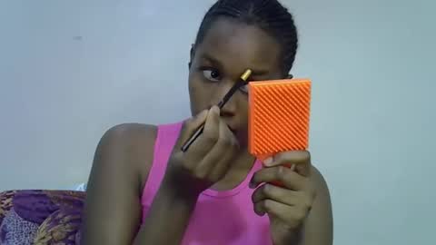 sweet_brown9 online show from October 28, 7:04 pm