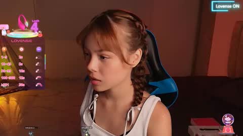 Snapshot of sweet_daliaa chatting on March 8, 2:23 am Dalia online show from March 8, 2:23 am