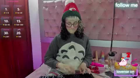  emmili  online show from December 3, 12:17 pm