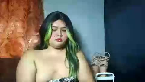 sweet_frex123 online show from July 23, 4:32 am
