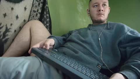 sweet_guy36 online show from October 2, 5:12 pm