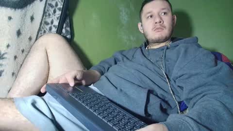 sweet_guy36 online show from October 12, 3:32 am