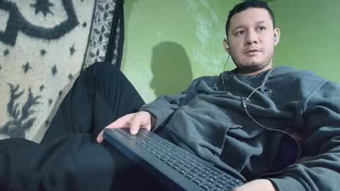 sweet_guy36 online show from October 22, 2:04 am