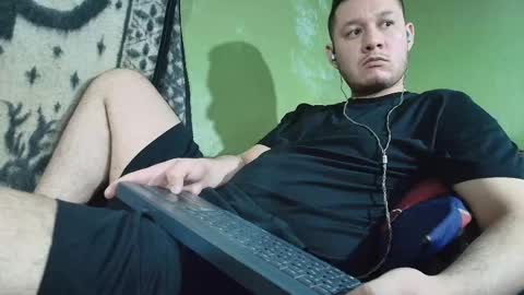 sweet_guy36 online show from October 14, 6:11 pm