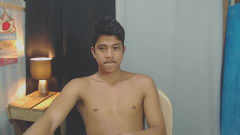 sweet_guyxx online show from January 7, 11:05 am