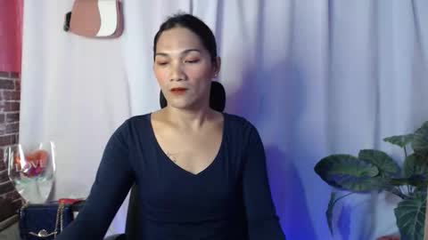 hanna mae online show from April 6, 8:15 am