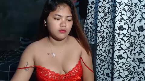 sweet_kelly11 online show from December 27, 12:29 am