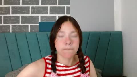 sweet_kitty_05 online show from March 22, 11:20 pm