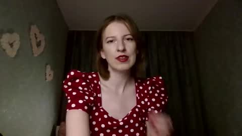 sweet_lilbunny online show from October 22, 3:35 pm