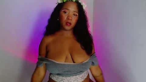 sweet-lilith online show from May 7, 2:57 pm