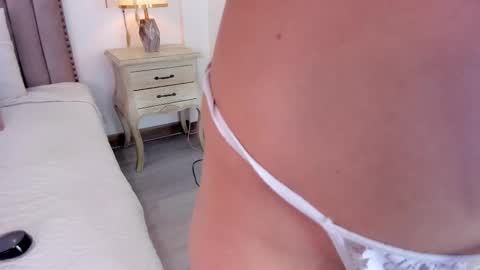 sweet_love__ online show from September 27, 2:26 pm