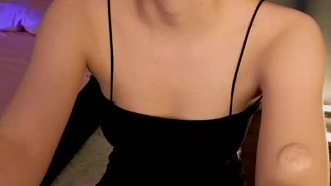 Lana online show from June 8, 5:03 pm