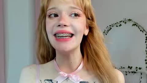 Melissa. Join me on Fansly link in social medias online show from March 4, 9:23 pm