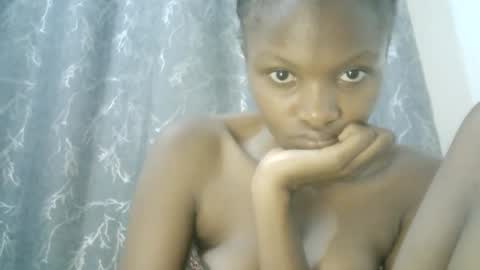 sweet_mellanie001 online show from March 11, 9:15 pm