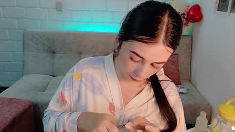 Sweet  Mia online show from October 12, 11:39 pm