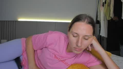 Sofi online show from April 11, 8:29 am