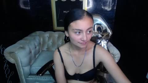 Live 300pm 900pm COLOMBIAN HOUR online show from February 21, 6:48 pm