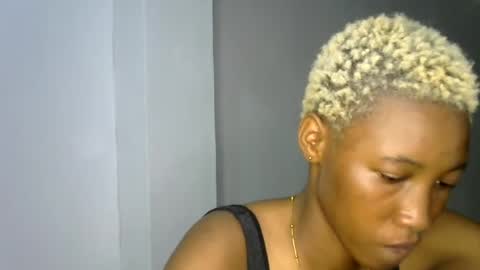 sweet girl online show from June 19, 10:27 pm