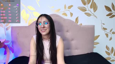 Snapshot of sweet_sammy_7 chatting on February 26, 3:57 am Sammy Lauren online show from February 26, 3:57 am
