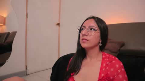 Sammy Lauren online show from March 13, 8:01 pm