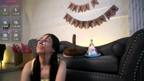Sammy Lauren online show from June 9, 7:57 pm