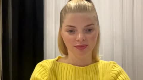 Mira online show from October 3, 8:28 pm