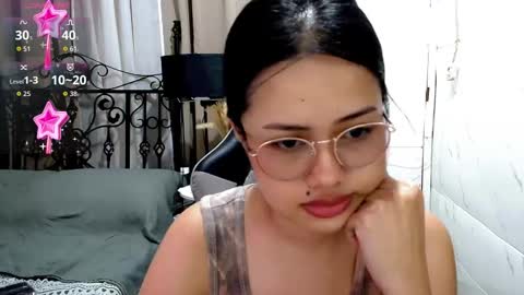 Leah online show from November 28, 1:29 pm