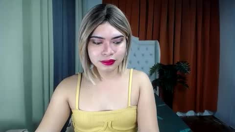 sweet_trexie online show from March 22, 2:26 am