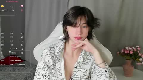 Carolina Lu online show from June 15, 2:36 am