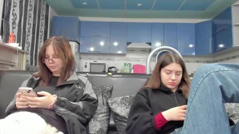 sweet_violetti online show from February 18, 3:31 pm