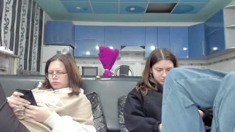 sweet_violetti online show from March 3, 7:07 pm