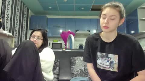 sweet_violetti online show from March 6, 5:00 pm