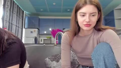 sweet_violetti online show from March 5, 10:11 am