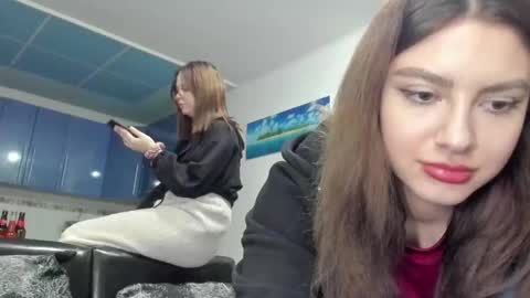 sweet_violetti online show from February 15, 4:45 pm