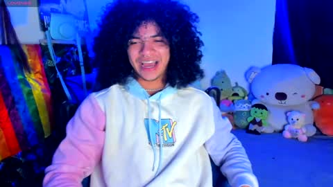Steven independent model online show from February 7, 3:24 am