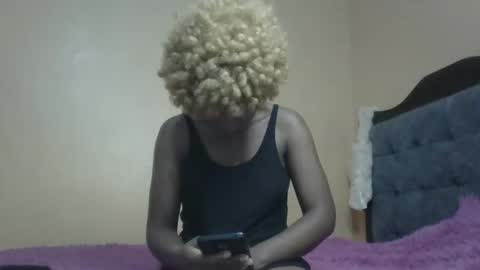 zellate online show from April 24, 12:07 pm