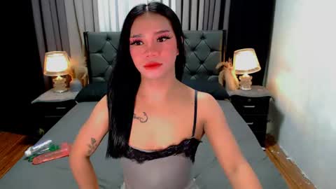 bea takashi  online show from June 9, 9:53 am