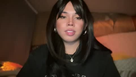 Snapshot of sweetalexa19 chatting on December 21, 2:47 pm alexa your one and only queen online show from December 21, 2:47 pm