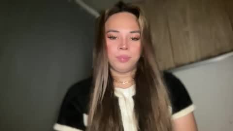 Snapshot of sweetalexa19 chatting on October 11, 9:14 am alexa your one and only queen online show from October 11, 9:14 am