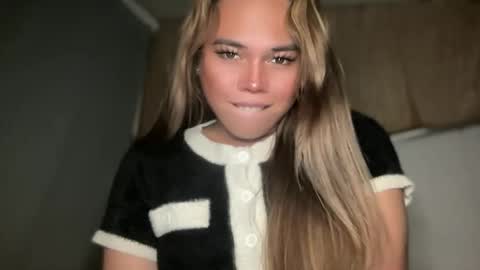 Snapshot of sweetalexa19 chatting on October 21, 3:16 pm alexa your one and only queen online show from October 21, 3:16 pm