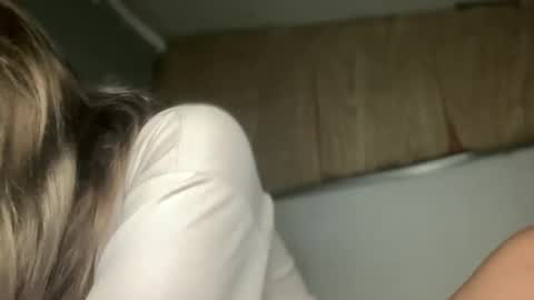 Snapshot of sweetalexa19 chatting on October 12, 8:54 pm alexa your one and only queen online show from October 12, 8:54 pm