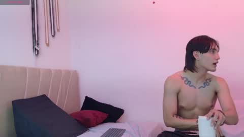 sweetauracouple online show from May 11, 4:04 pm