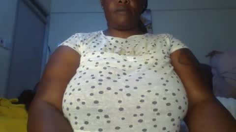 Snapshot of sweetbaby46 chatting on September 16, 8:12 pm sweetbaby46 online show from September 16, 8:12 pm