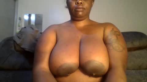 Snapshot of sweetbaby46 chatting on February 4, 2:49 am sweetbaby46 online show from February 4, 2:49 am