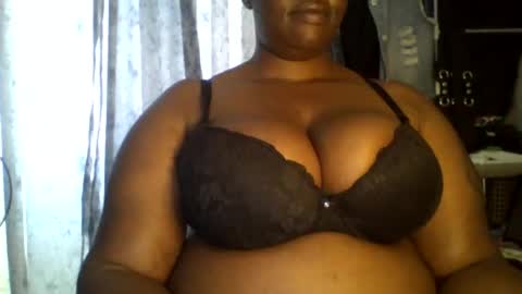 Snapshot of sweetbaby46 chatting on February 19, 5:27 am sweetbaby46 online show from February 19, 5:27 am