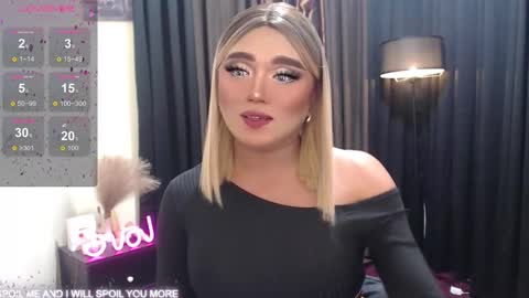 bella online show from February 6, 11:42 am