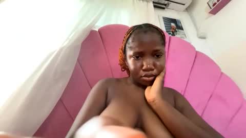 sweetcoochiex online show from September 24, 11:50 am