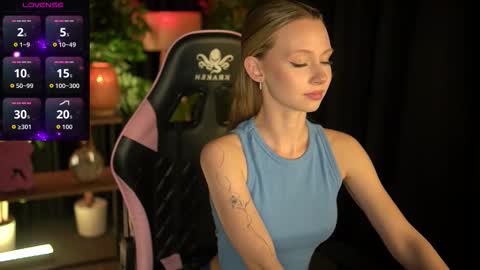 Lina online show from March 24, 4:13 pm