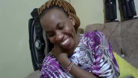 Snapshot of sweetdiva2012 chatting on September 8, 4:39 pm sweetdiva2012 online show from September 8, 4:39 pm